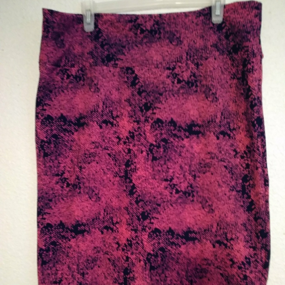 EUC Lularoe Cassie skirt